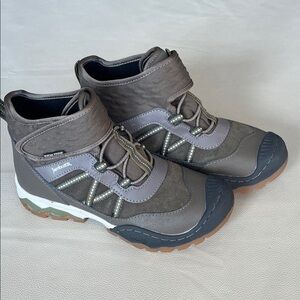 JambuKD Men's size 4US Gray waterproof Boots